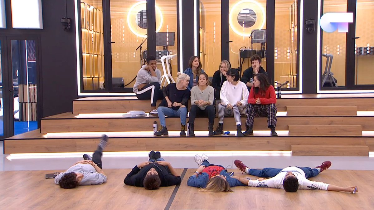 Reparto de Temas Gala 10