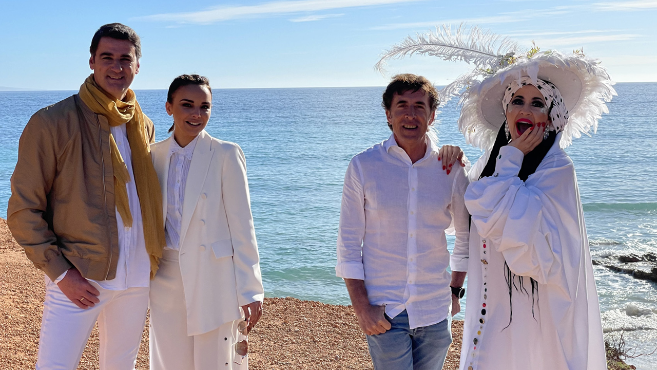Dos parejas y un destino