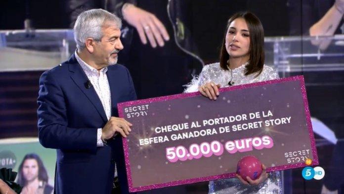 Sandra ganadora esfera