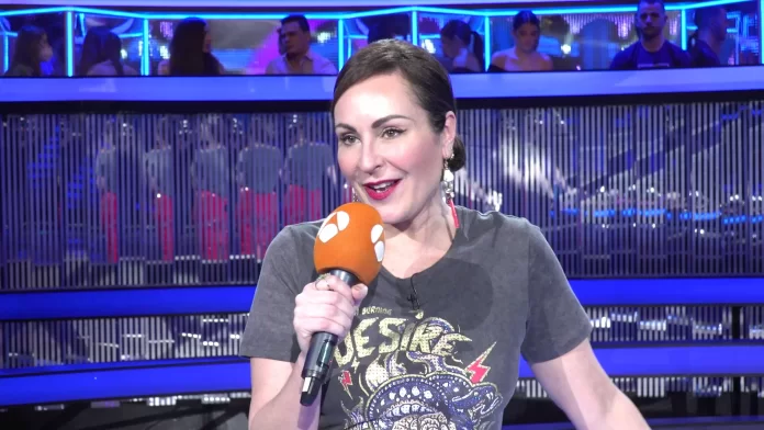 Ana Milán veo como cantas
