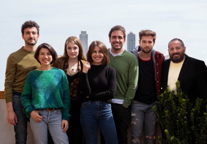 Smiley elenco Netflix Smiley reparto serie Netflix