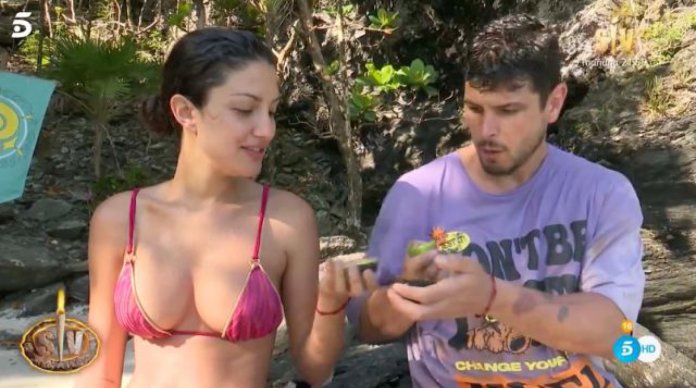 Tania y Alejandro sexo valla