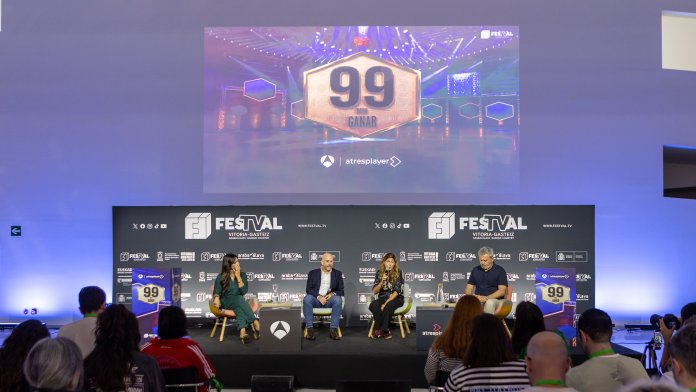 Miki Nadal Irene Junquera 99 para ganar festval presentacion